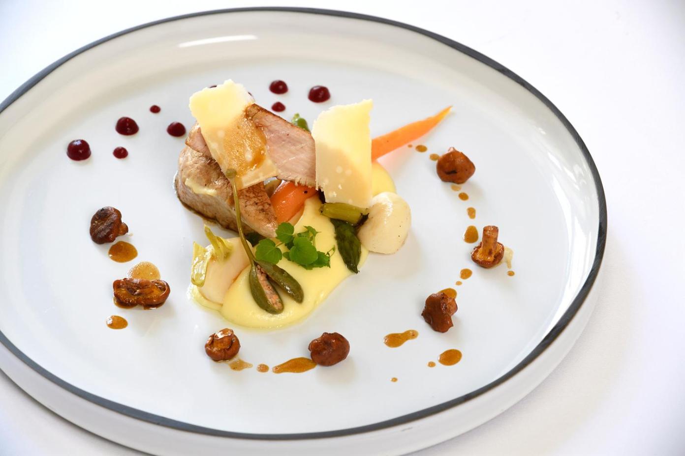 Hotel Chateau De Pizay 4*